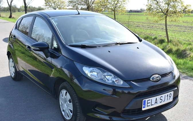 Ford Fiesta cena 21700 przebieg: 159160, rok produkcji 2009 z Łask małe 562